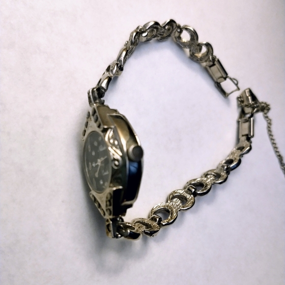 Vintage Netsuke Women WristWatch Marcasite Quartz Bracelet 7" - Picture 3 of 7